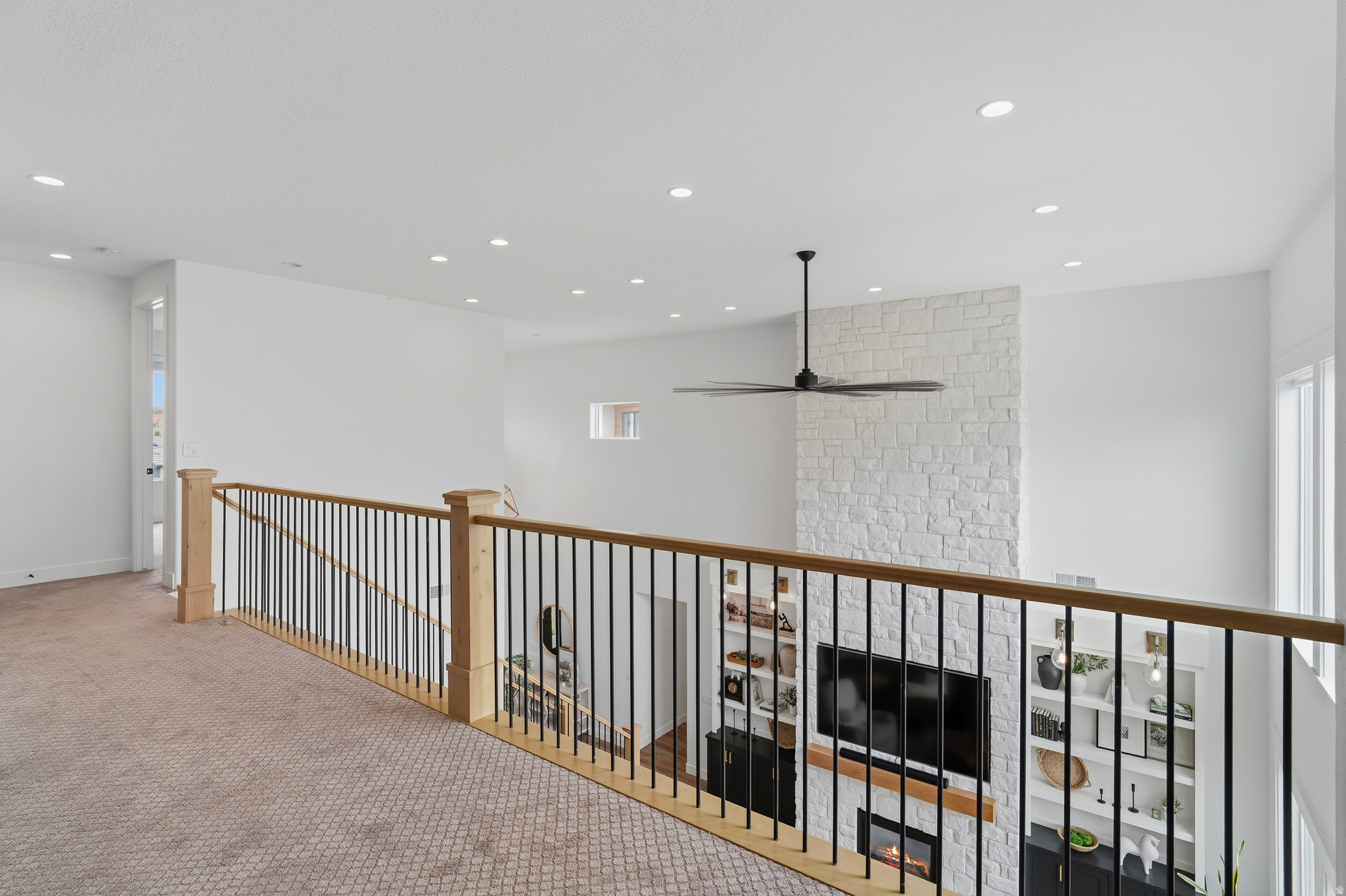 FIELDSTONE PH 5 - Residential