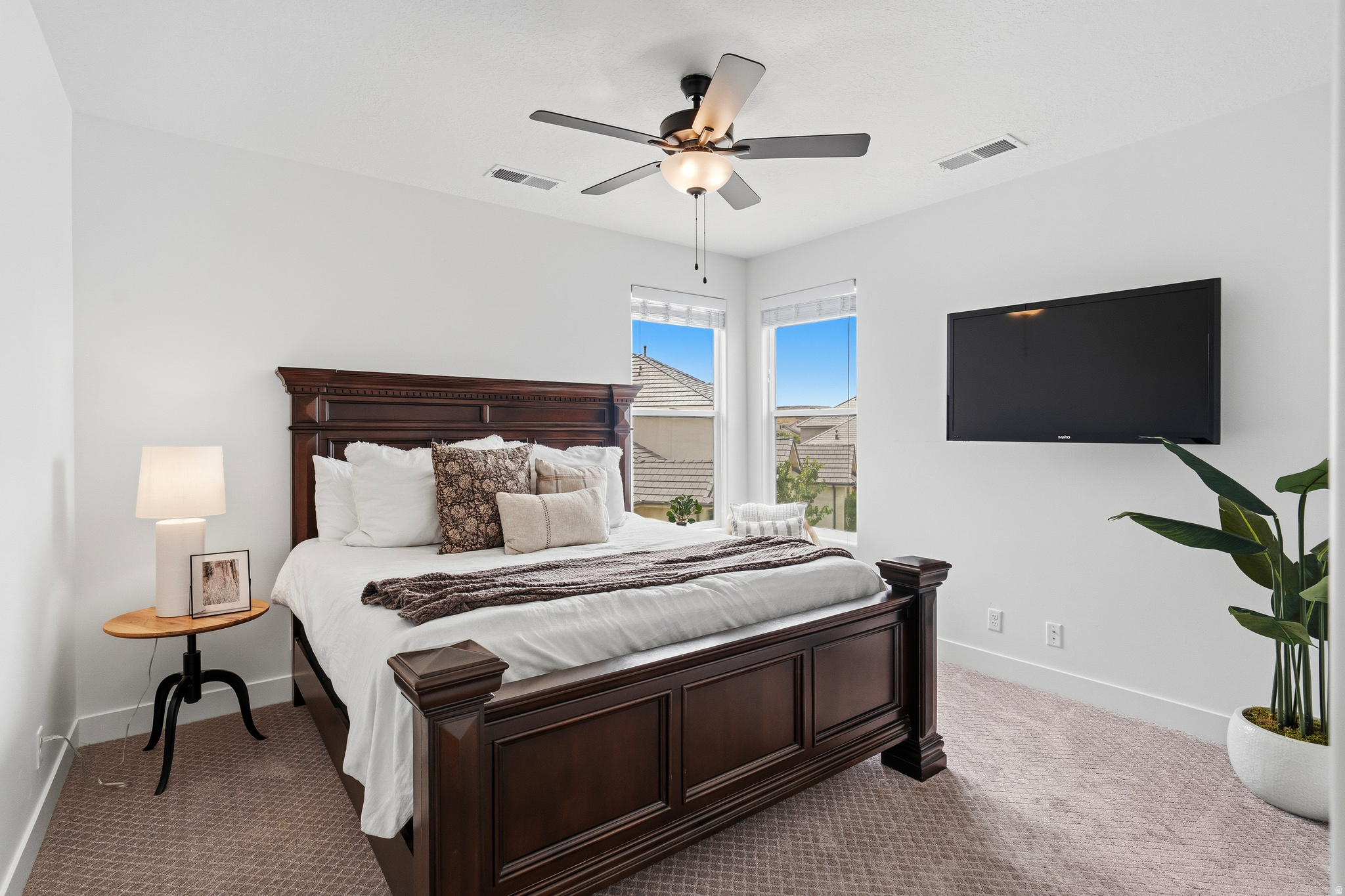 FIELDSTONE PH 5 - Residential