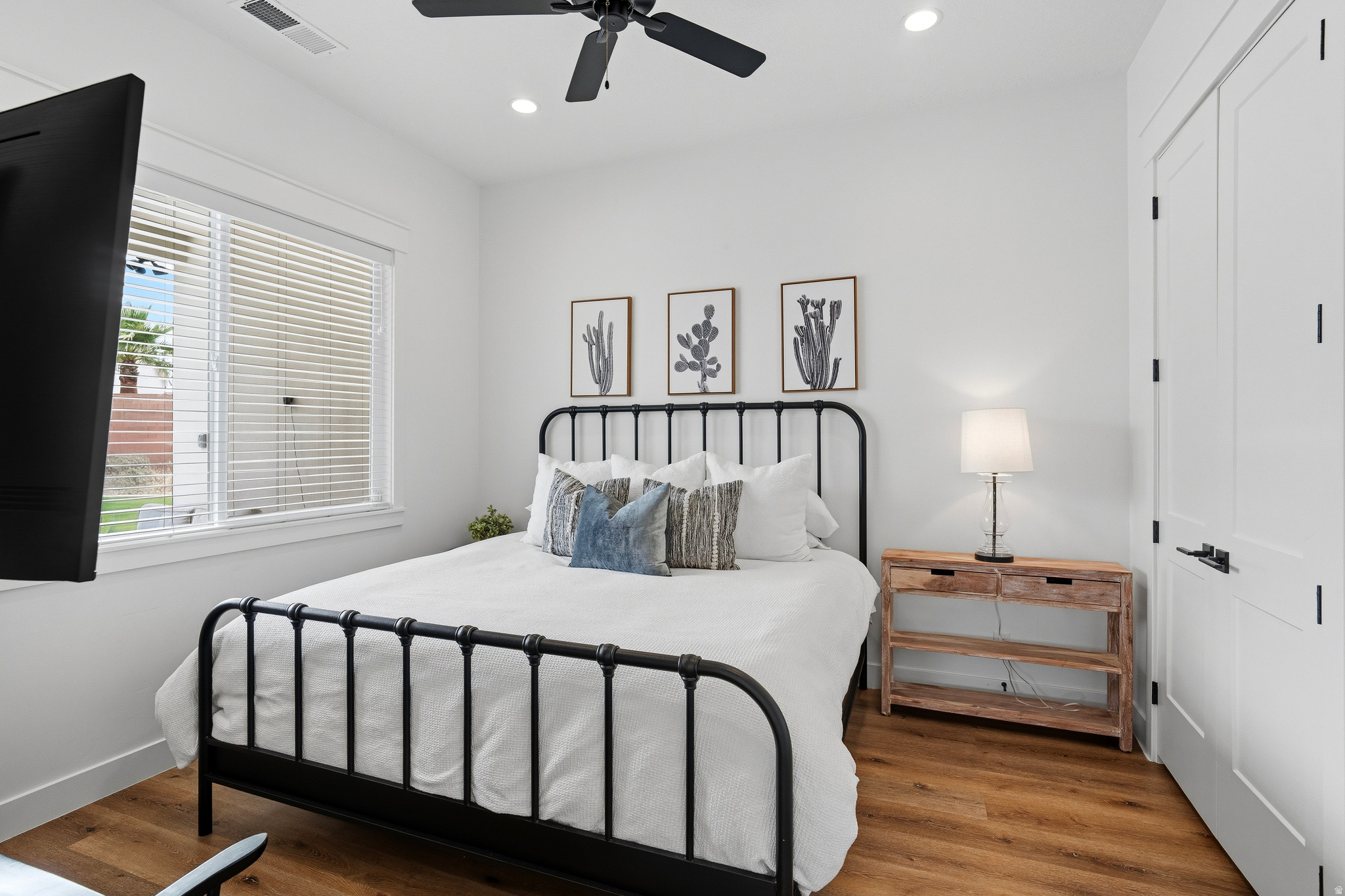 FIELDSTONE PH 5 - Residential