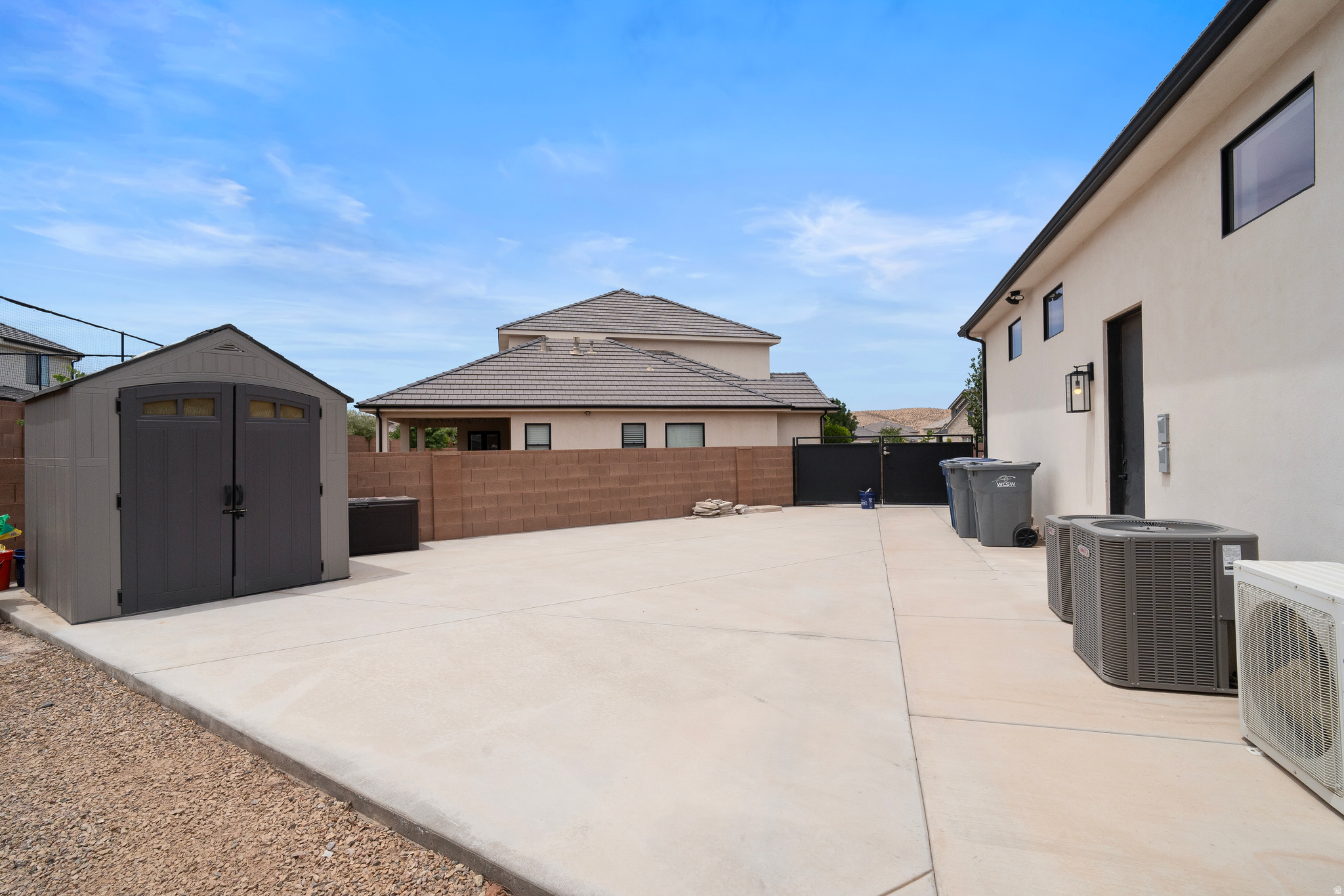 FIELDSTONE PH 5 - Residential
