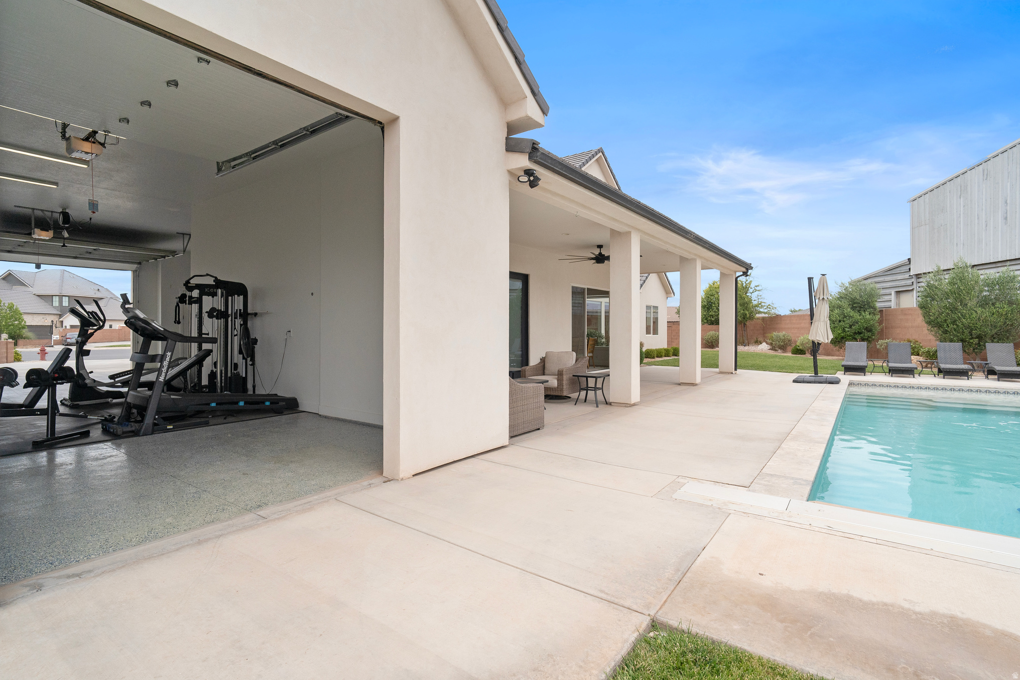 FIELDSTONE PH 5 - Residential