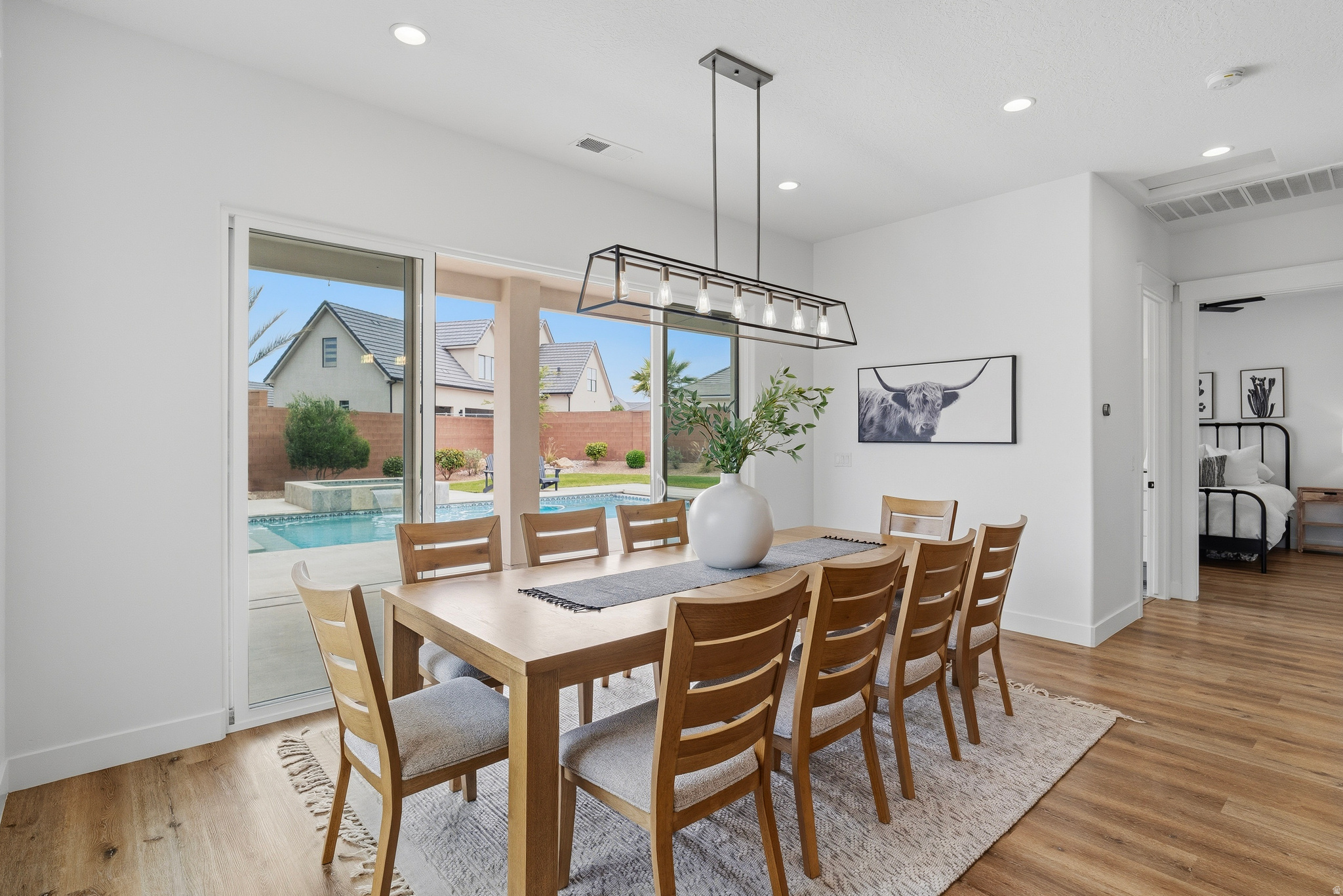 FIELDSTONE PH 5 - Residential
