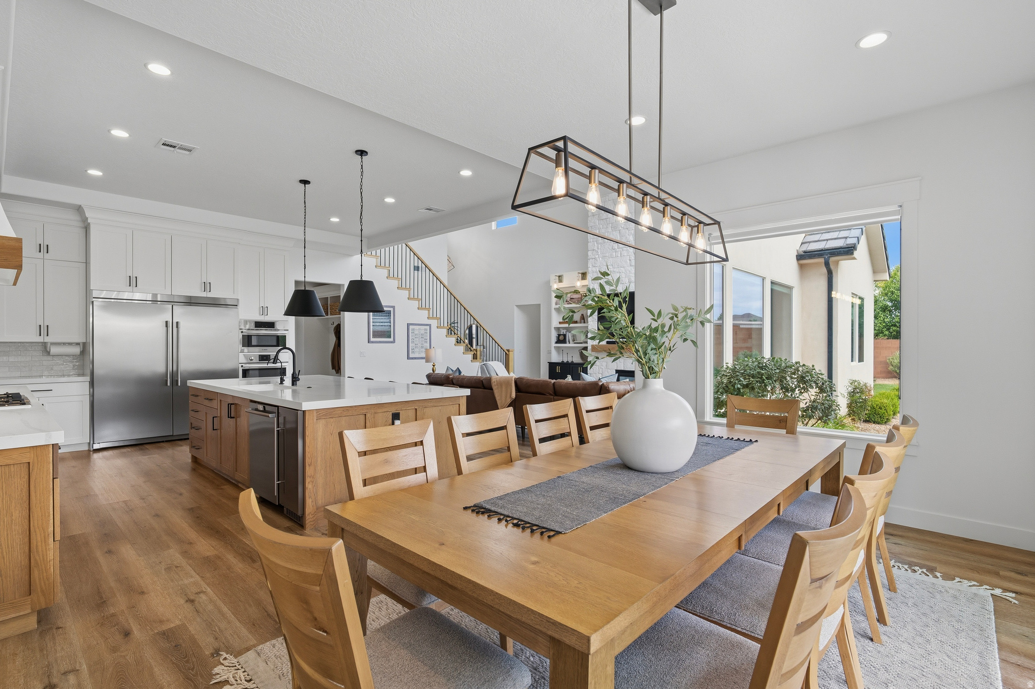 FIELDSTONE PH 5 - Residential
