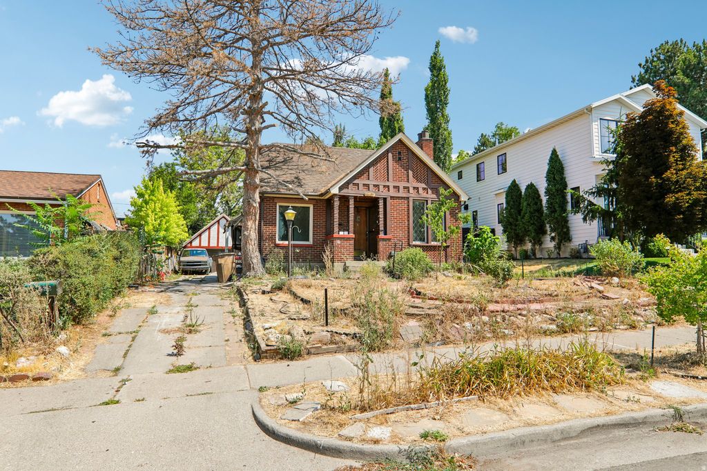 Photo of 1525 E KENSINGTON AVE, Salt Lake City, UT 84105 (MLS # 2171082)