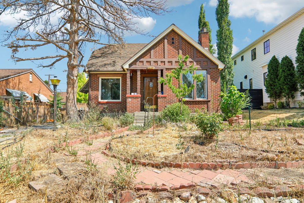 Photo of 1525 E KENSINGTON AVE, Salt Lake City, UT 84105 (MLS # 2171082)
