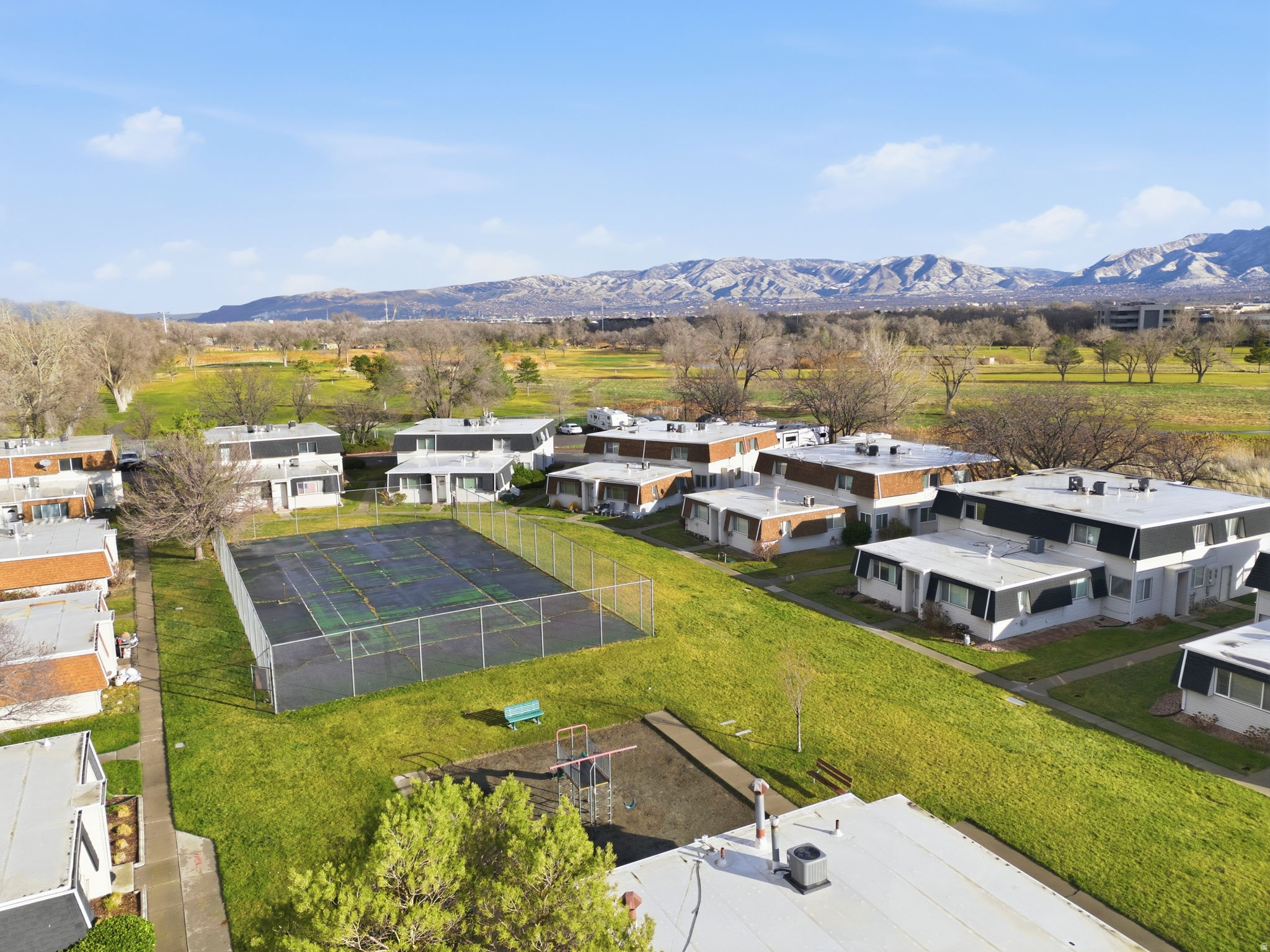 MEADOWBROOK - Residential