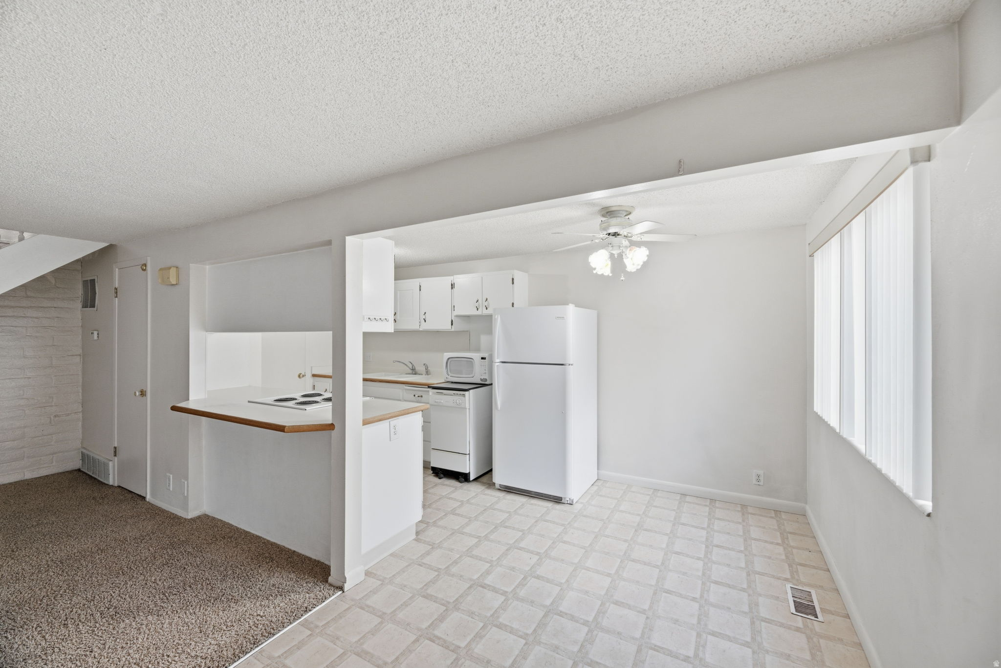 MEADOWBROOK - Residential