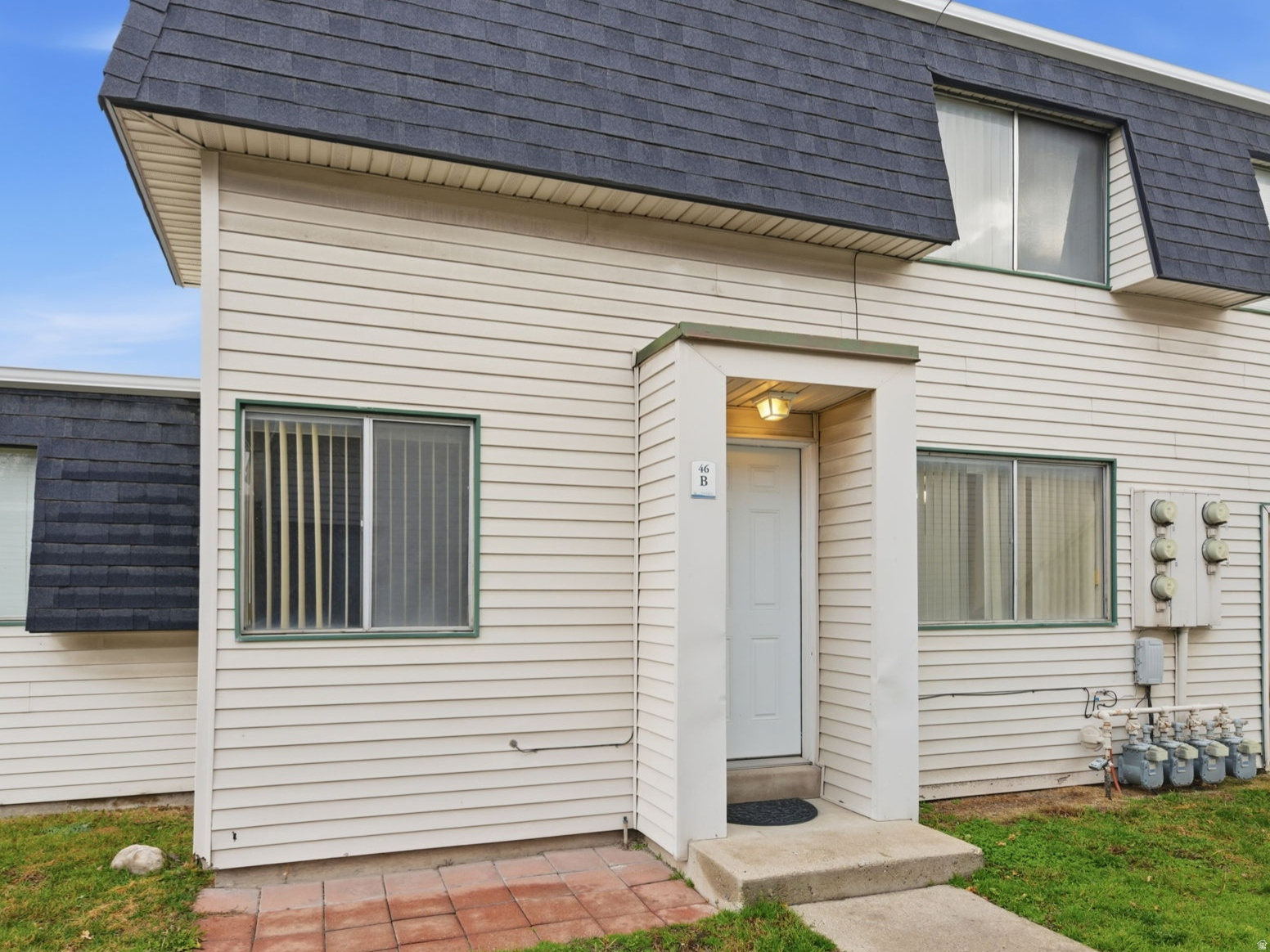 MEADOWBROOK - Residential