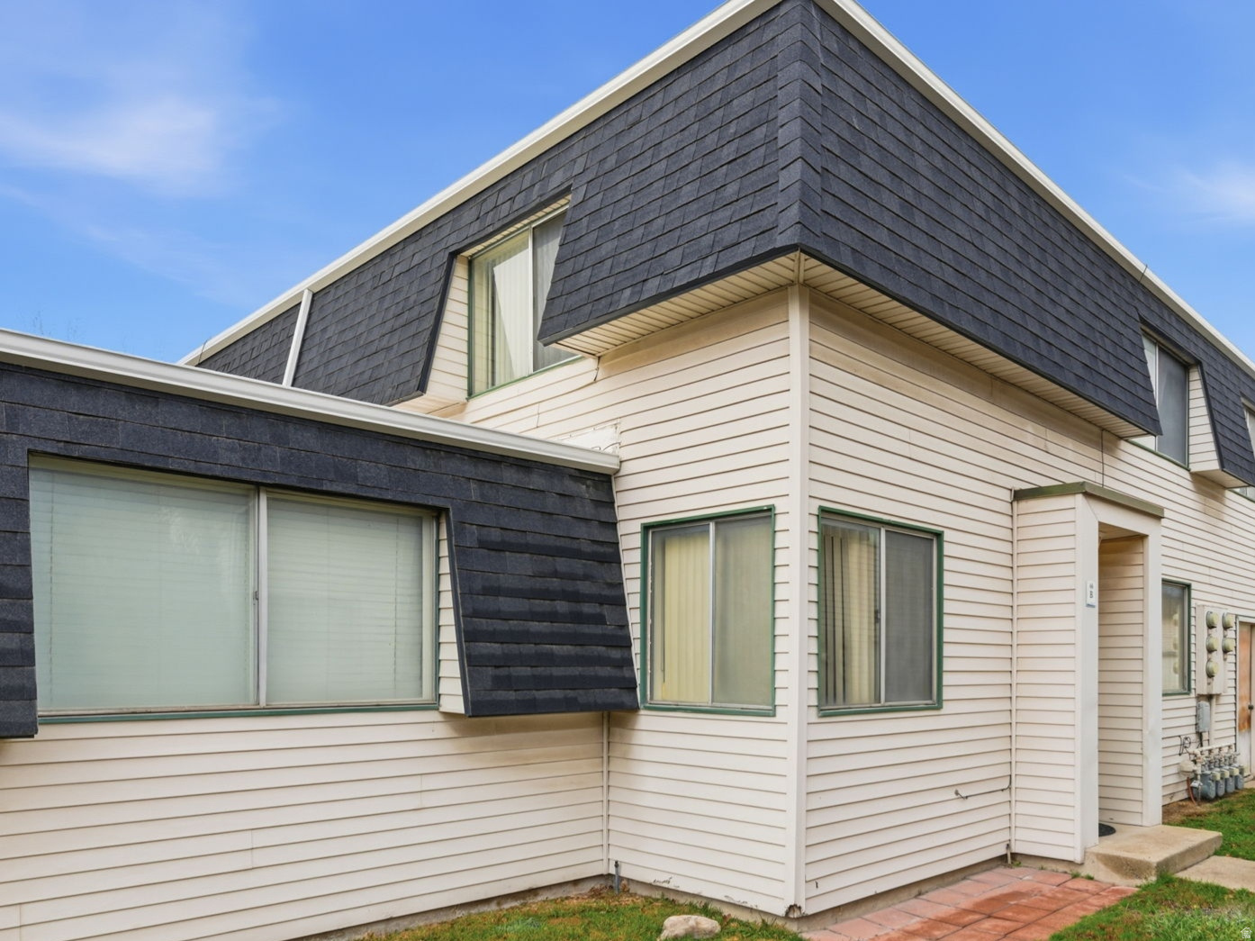 MEADOWBROOK - Residential