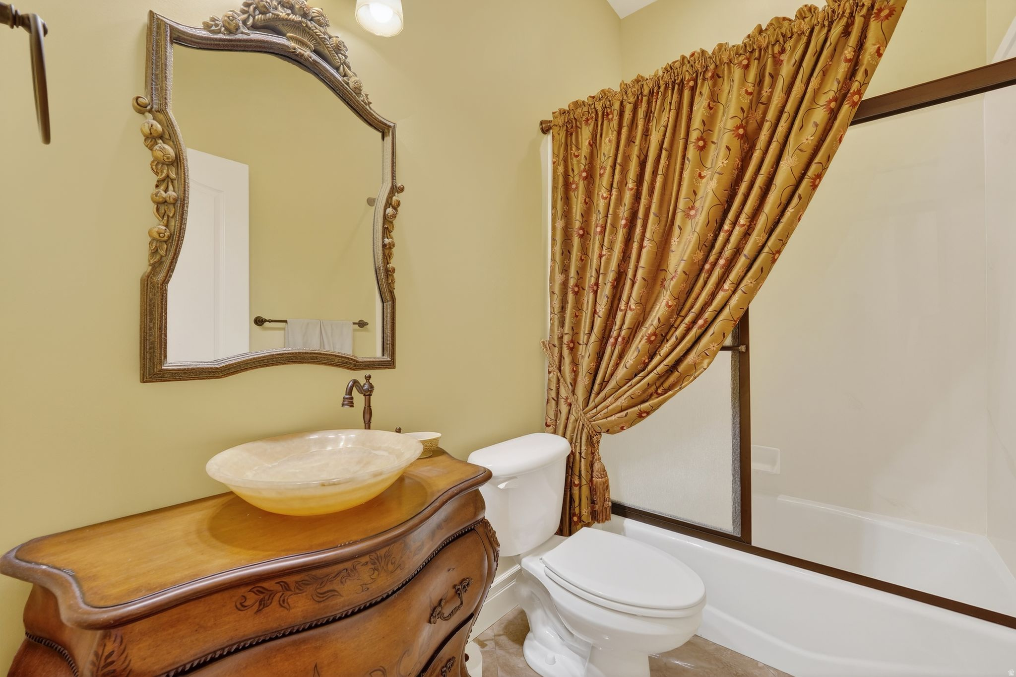 REUNION ORCHARD - Residential