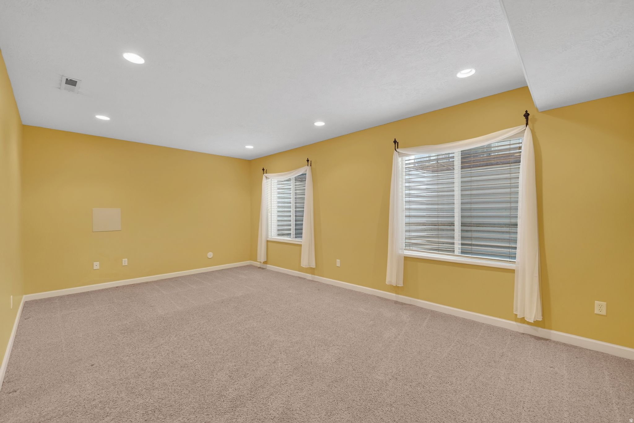 REUNION ORCHARD - Residential