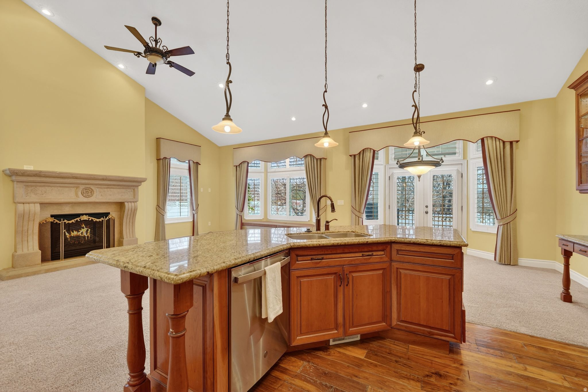 REUNION ORCHARD - Residential