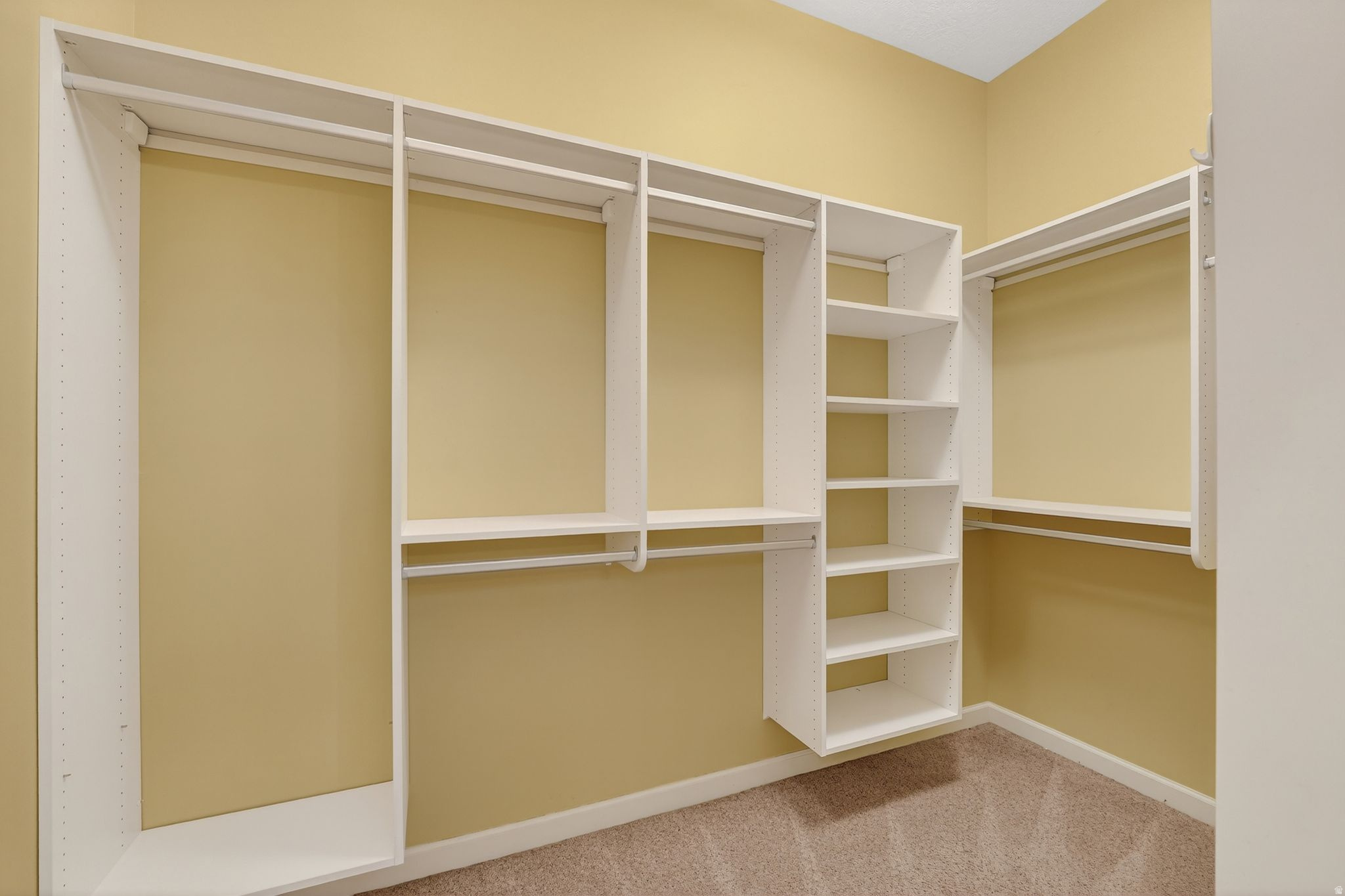 REUNION ORCHARD - Residential