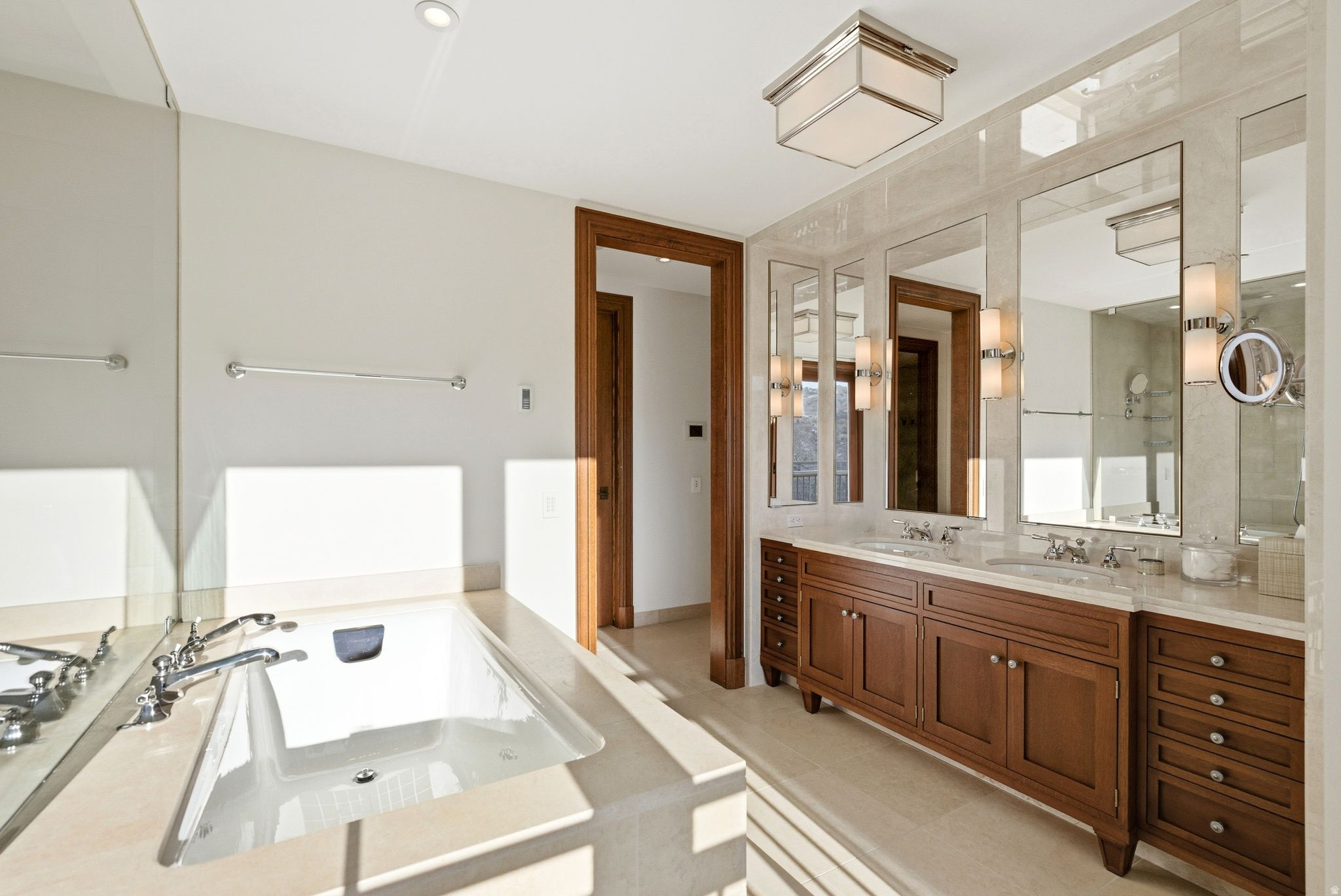 ST. REGIS - Residential