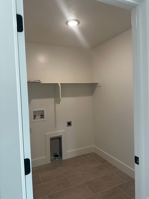 Tiny photo for 2414 W SANTA FE DR, Mapleton, UT 84664 (MLS # 2132136)