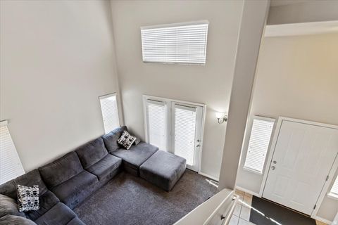 Tiny photo for 810 N FARMINGTON XING, Farmington, UT 84025 (MLS # 2130885)