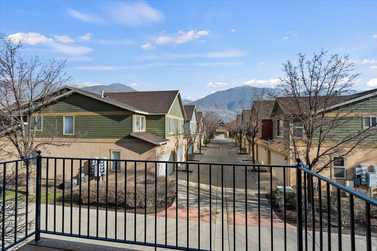 FARMINGTON CROSSING - Residential