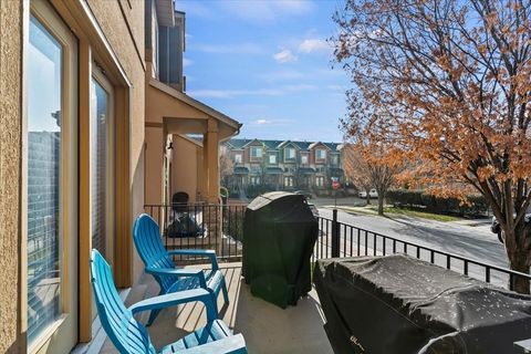 Tiny photo for 810 N FARMINGTON XING, Farmington, UT 84025 (MLS # 2130885)