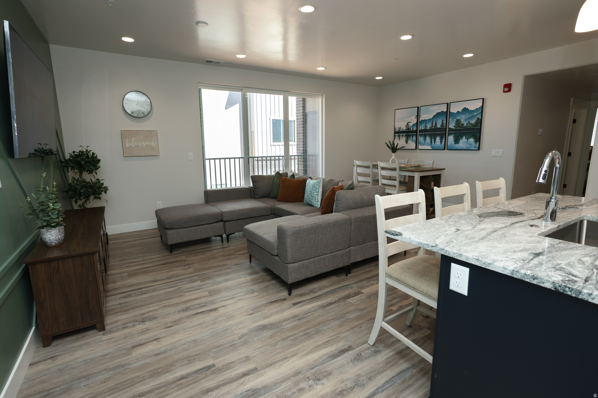 CASTLE ROCK - Residential