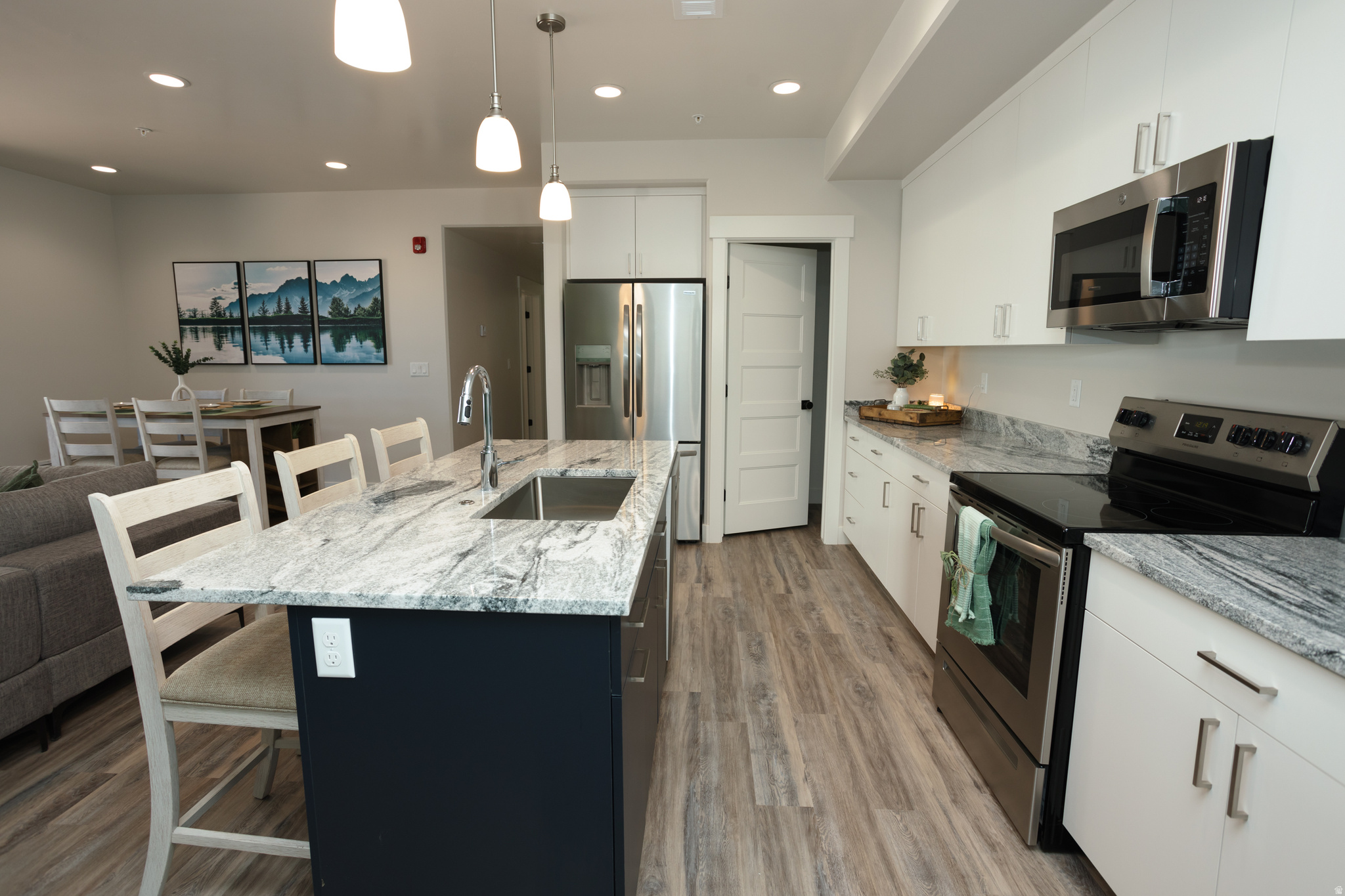 CASTLE ROCK - Residential