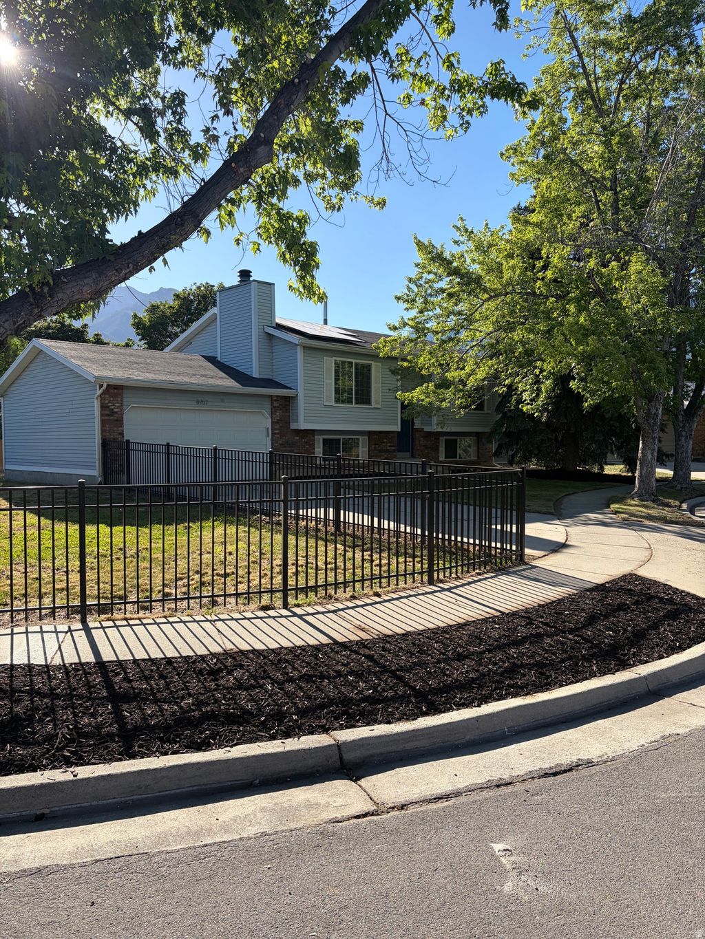 Photo of 8957 S POWDERHORN CT E, Sandy, UT 84093 (MLS # 2165841)