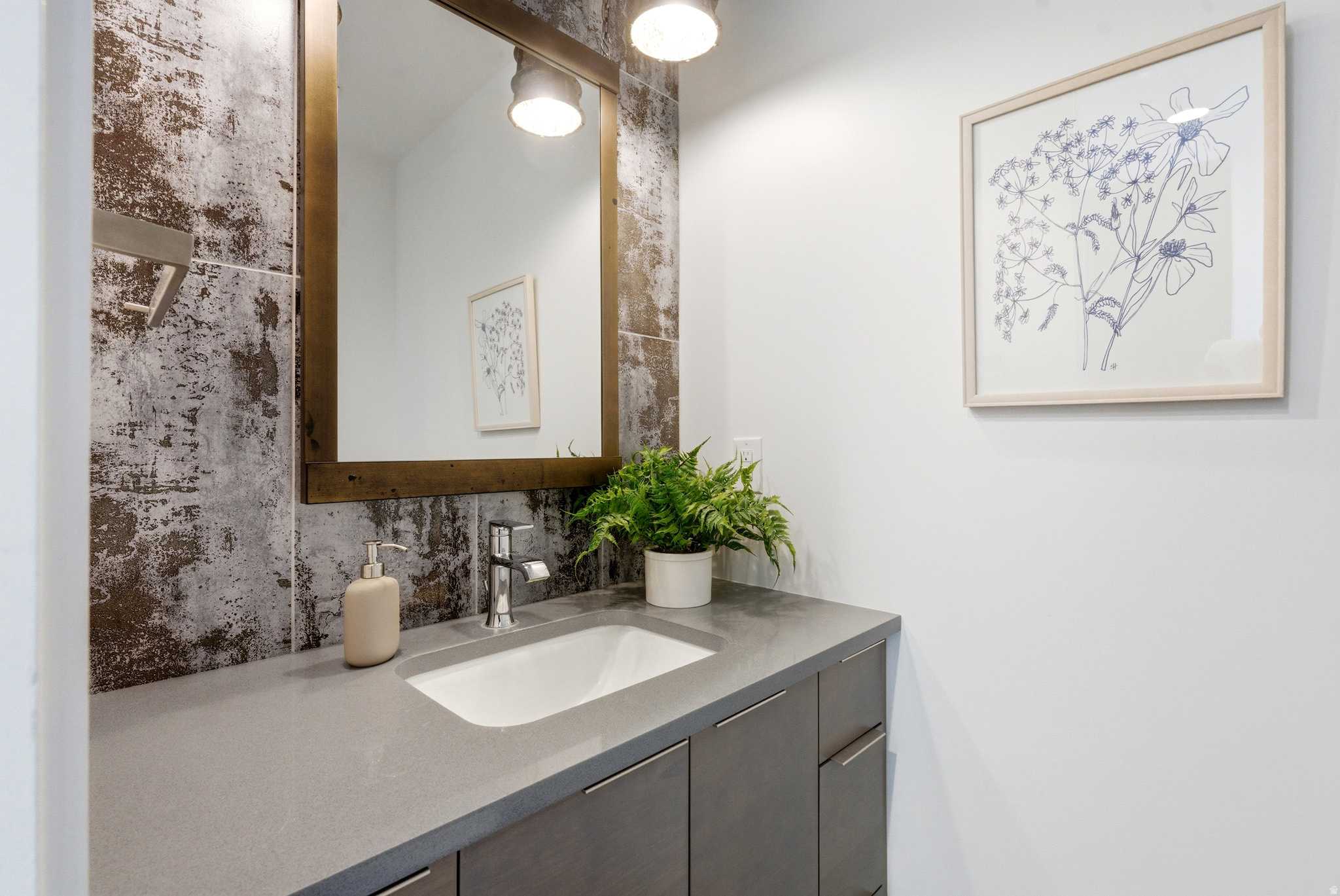 FARMINGTON RANCHES 8 - Residential