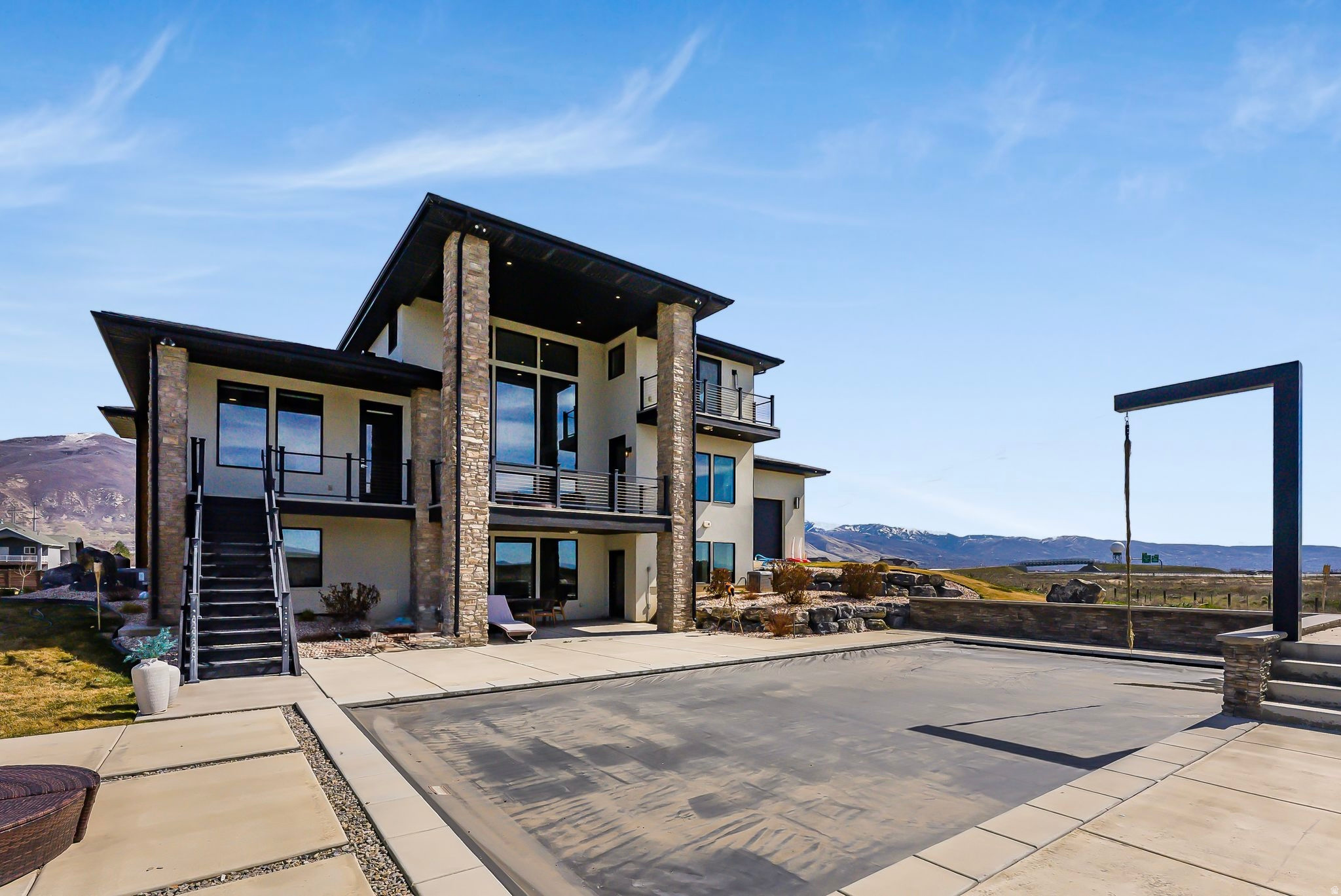 FARMINGTON RANCHES 8 - Residential