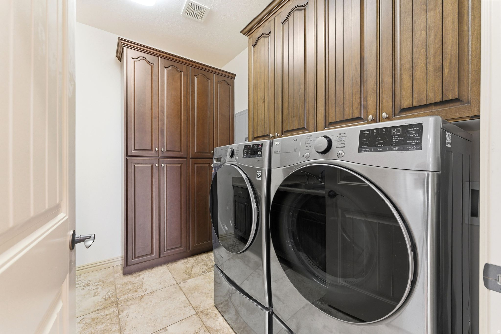 EDGEWOOD ESTATES - Residential