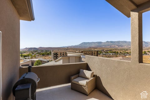 Tiny photo for 461 N 250 E, La Verkin, UT 84745 (MLS # 2189192)