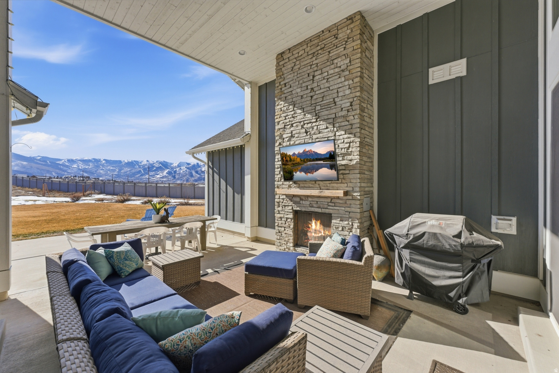 EAST CREEK RANCH - Residential