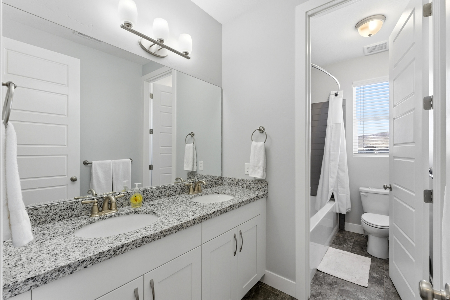 EAST CREEK RANCH - Residential