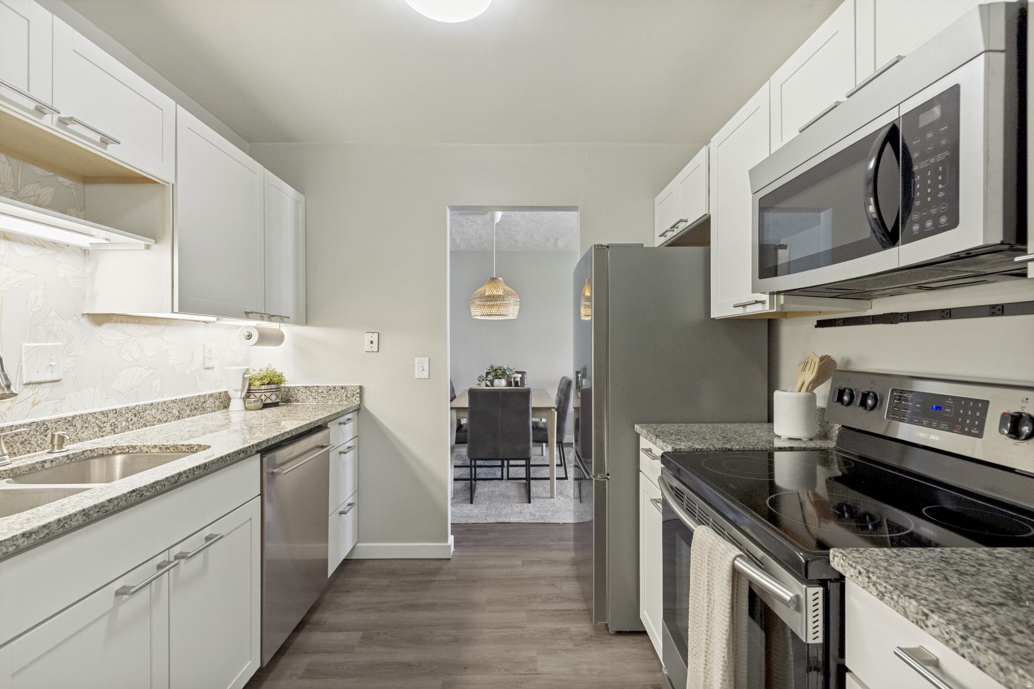 THE STANSBURY CONDM - Residential