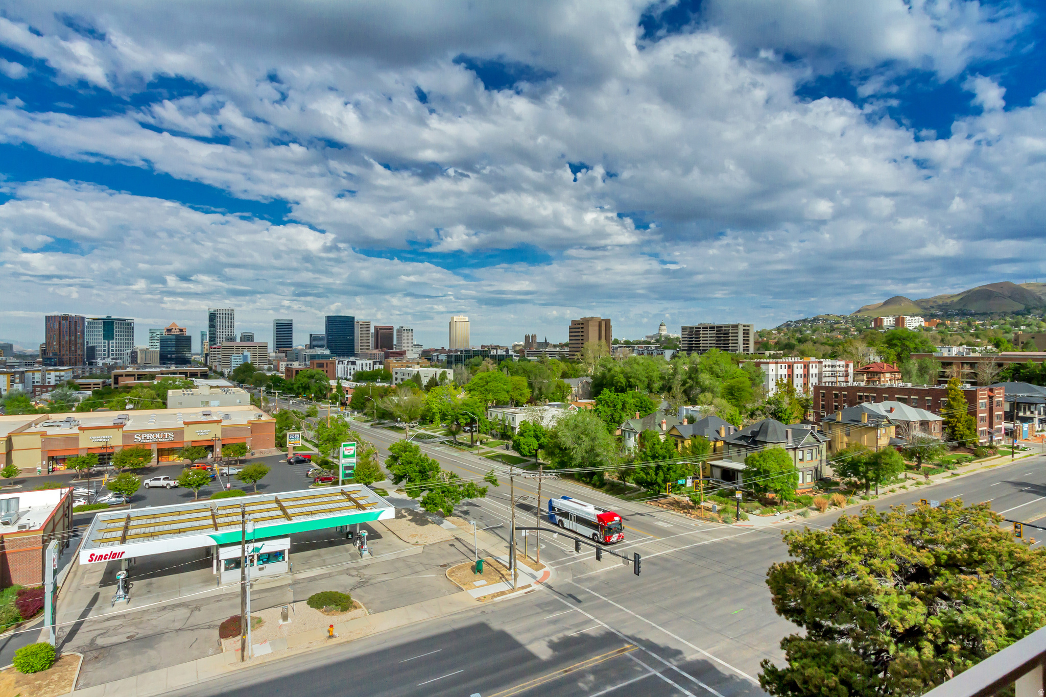 THE STANSBURY CONDM - Residential
