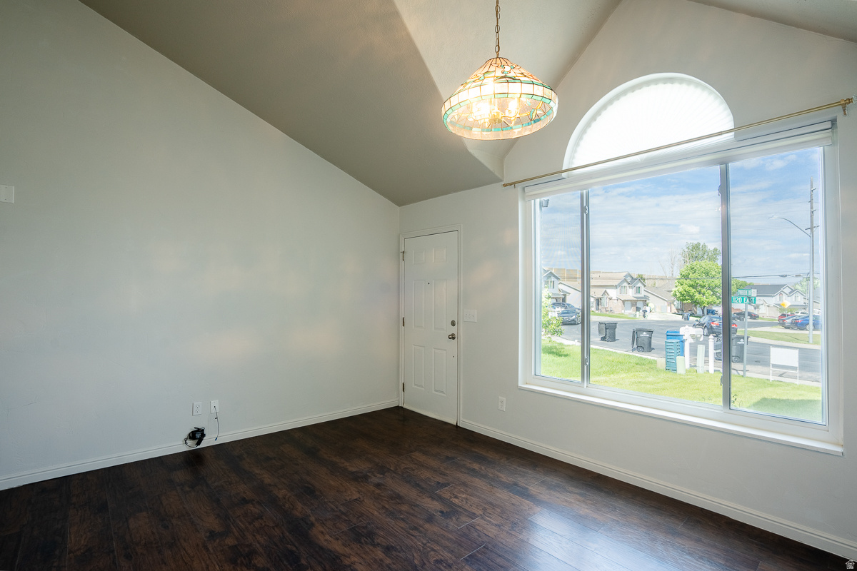 LYNNBROOK - Residential Income