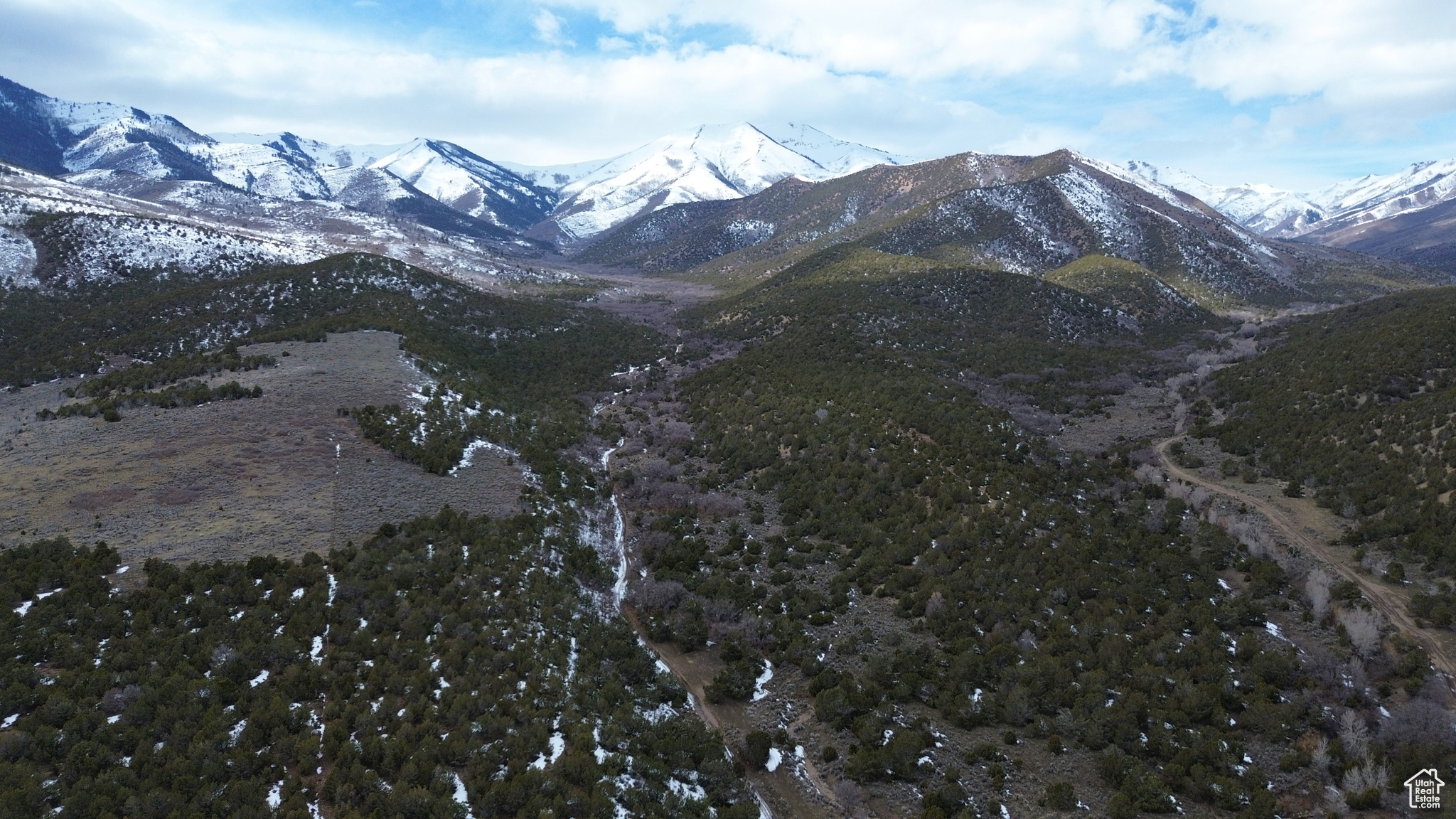439.61 acres in Utah County, Utah Zoned Mining & Grazing - 50-acre minimum lot size in Utah County Beautiful mountain property with 360 views Includes key to the West Canyon gate for recreation and hunting Critical elk and deer habitat makes for great hunting Limited access to higher elevation parcels on the mountain 2024 taxes $2,524.70 10 miles from Cedar Fort, Utah 19 miles from Lehi, Utah 44 miles from Salt Lake City, Utah Contact agent to arrange showing and access