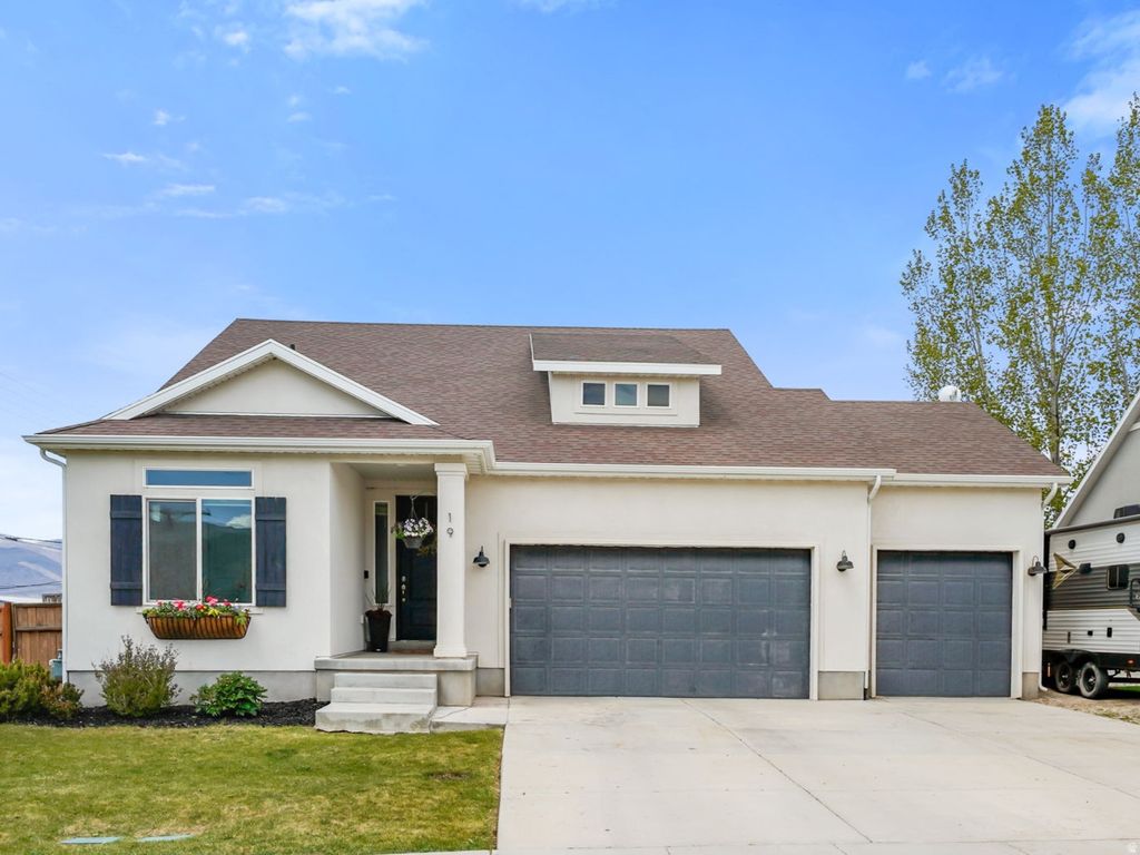 Photo of 19 E 2130 S, Heber City, UT 84032 (MLS # 2157195)