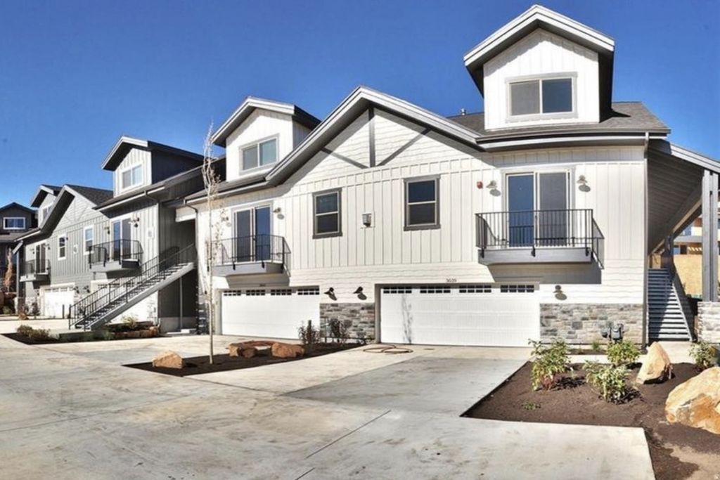 Photo of 3359 QUARRY SPRINGS DR, Park City, UT 84098 (MLS # 2139371)