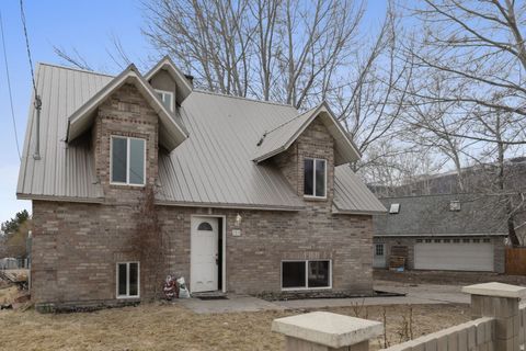 Photo of 211 W 400 S, Fountain Green, UT 84632 (MLS # 2140162)