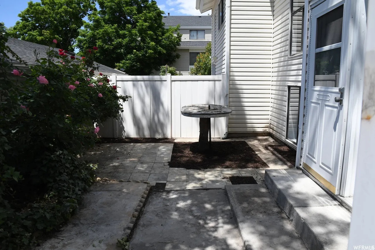 WESTBRIDGE - Residential