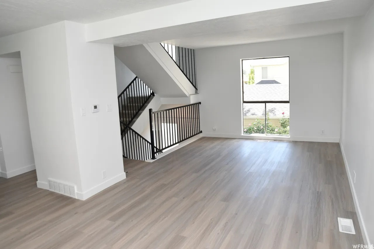 WESTBRIDGE - Residential