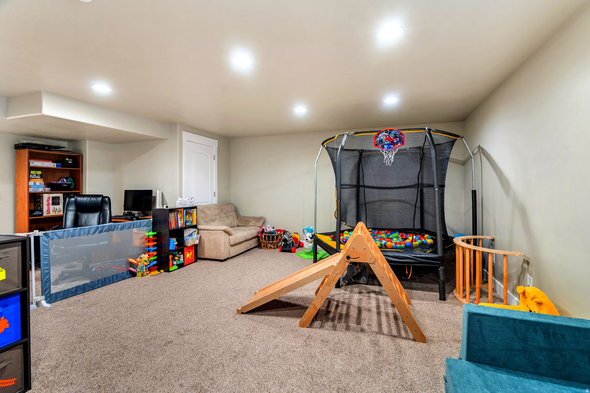 THE GABLES - Residential