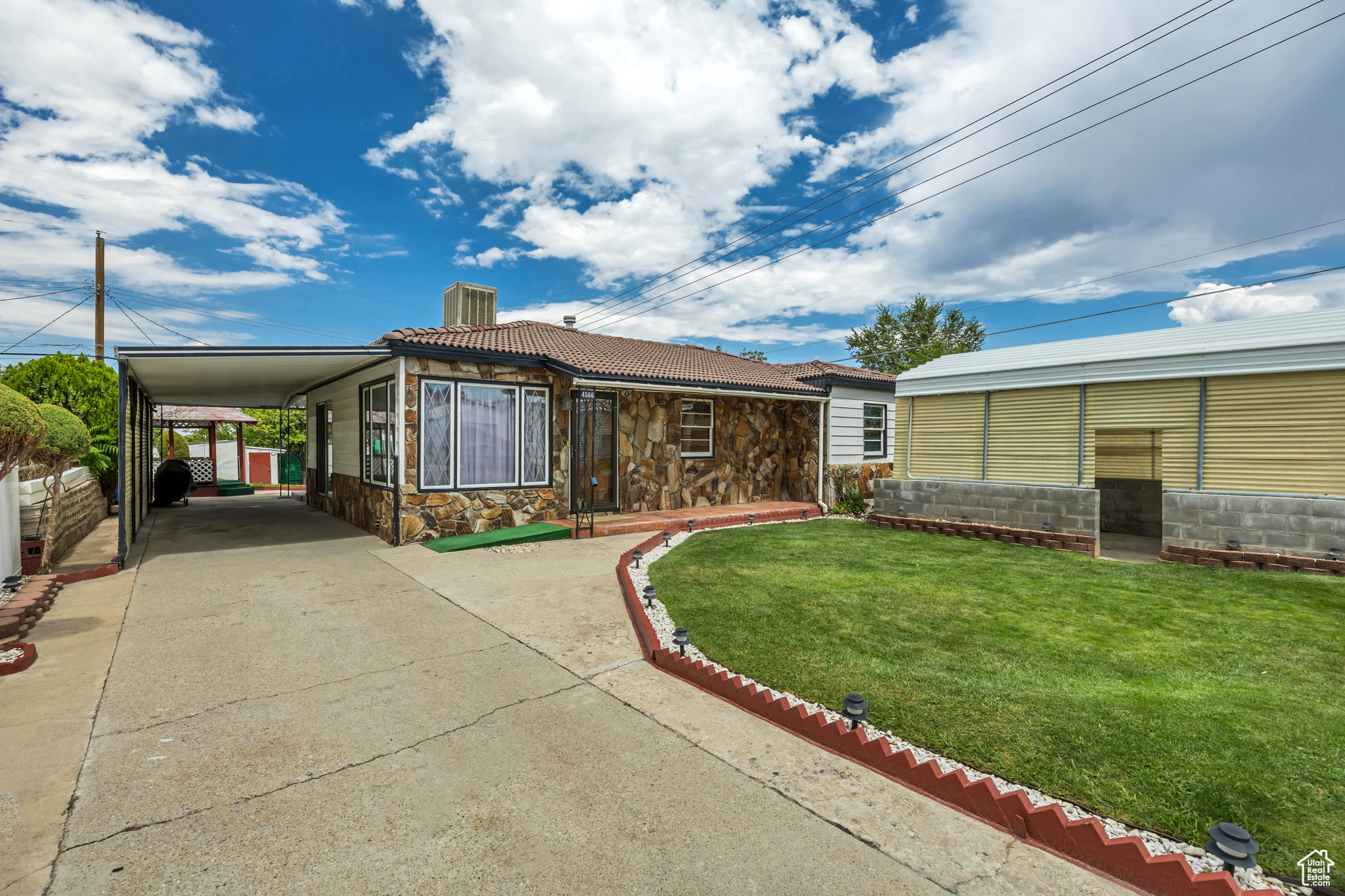 HOFFMAN HEIGHTS - Residential