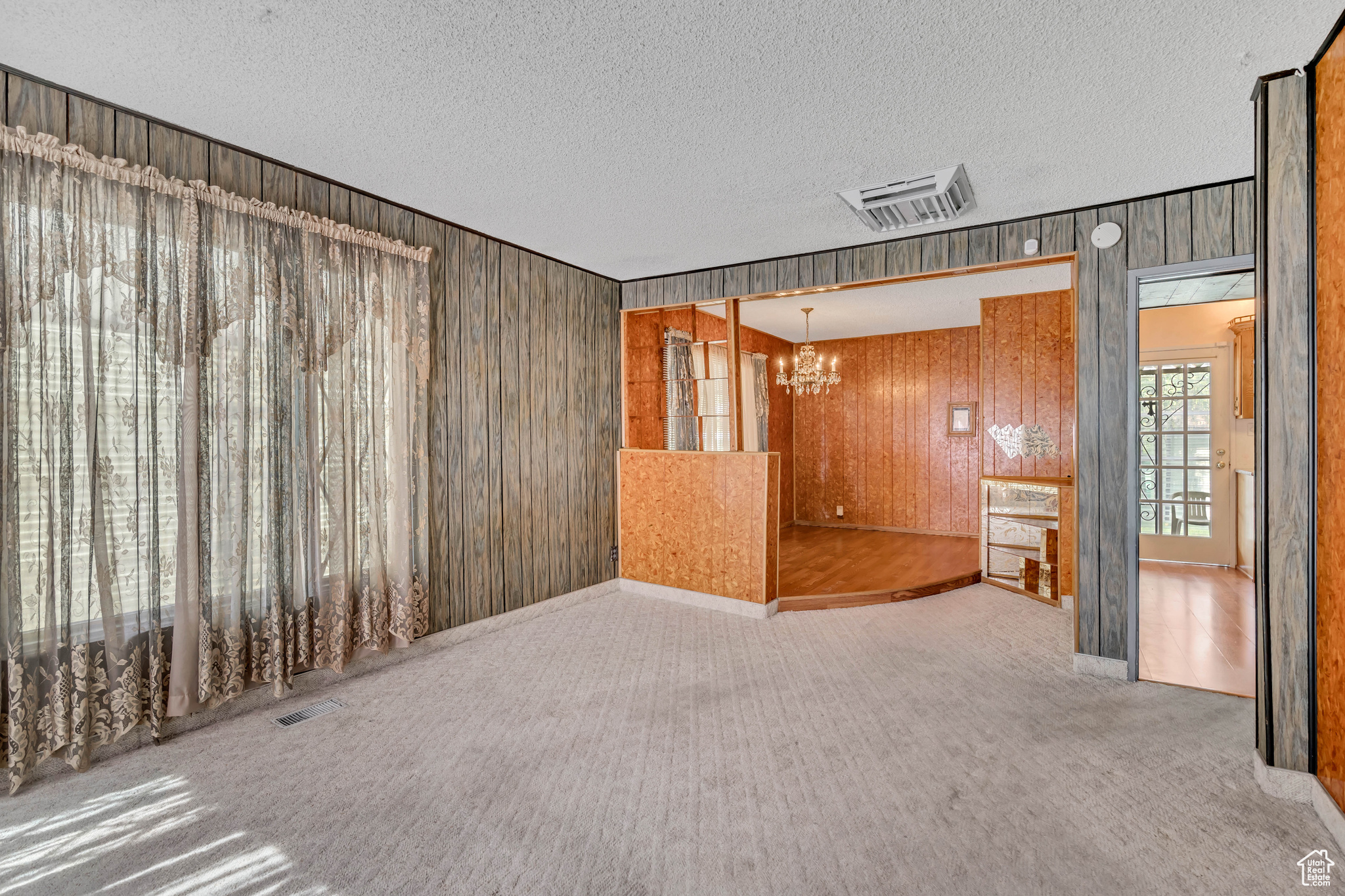 HOFFMAN HEIGHTS - Residential