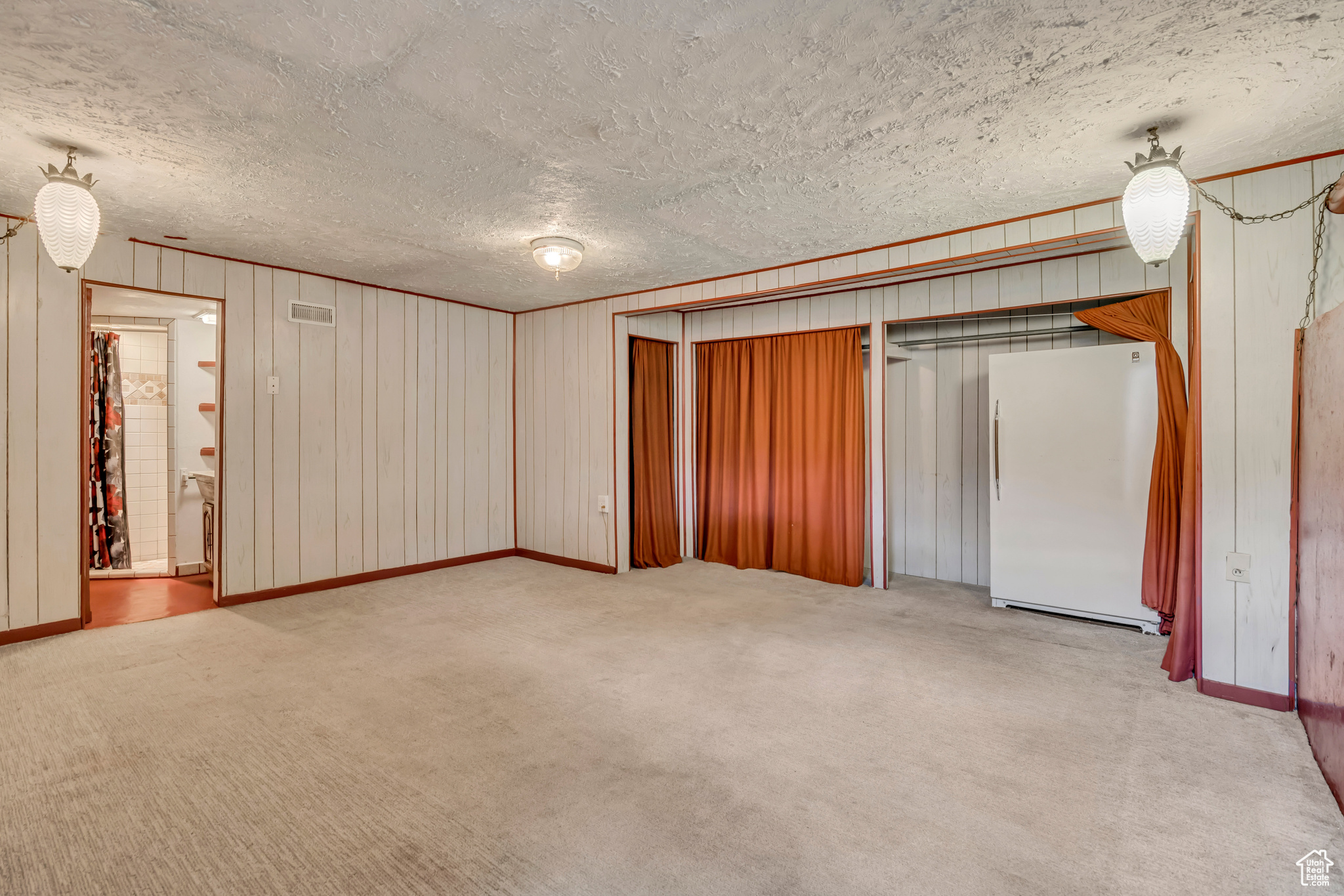 HOFFMAN HEIGHTS - Residential