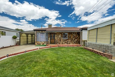 Photo of 4566 W 5375 S, Kearns, UT 84118 (MLS # 2107579) Photo of 4566 W 5375 S, Kearns, UT 84118 (MLS # 2107579)