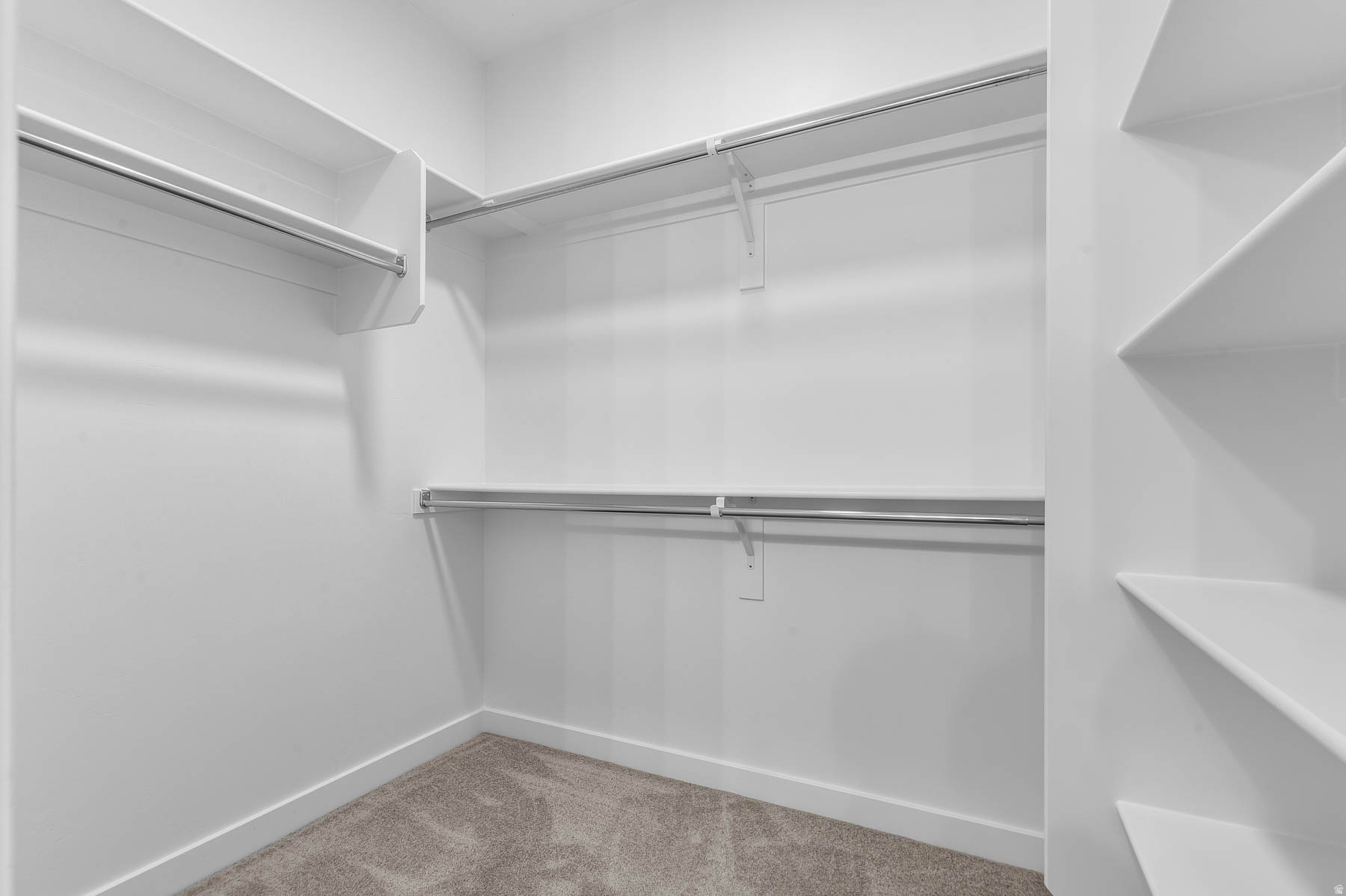 BROADVIEW SHORES COTTAGES 807 - Residential