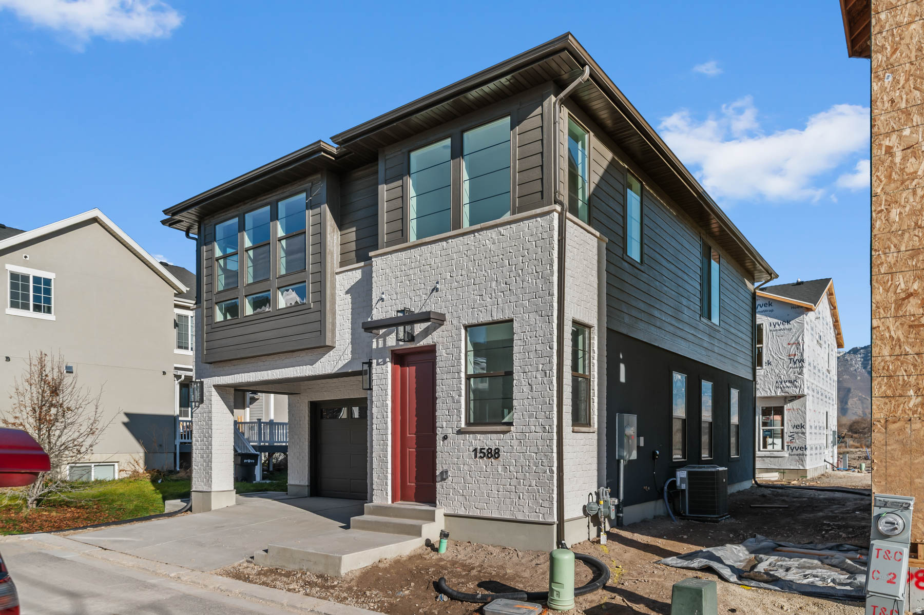 BROADVIEW SHORES COTTAGES 807 - Residential