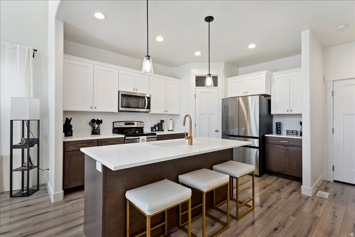 MOUNTAIN RIDGE - Residential