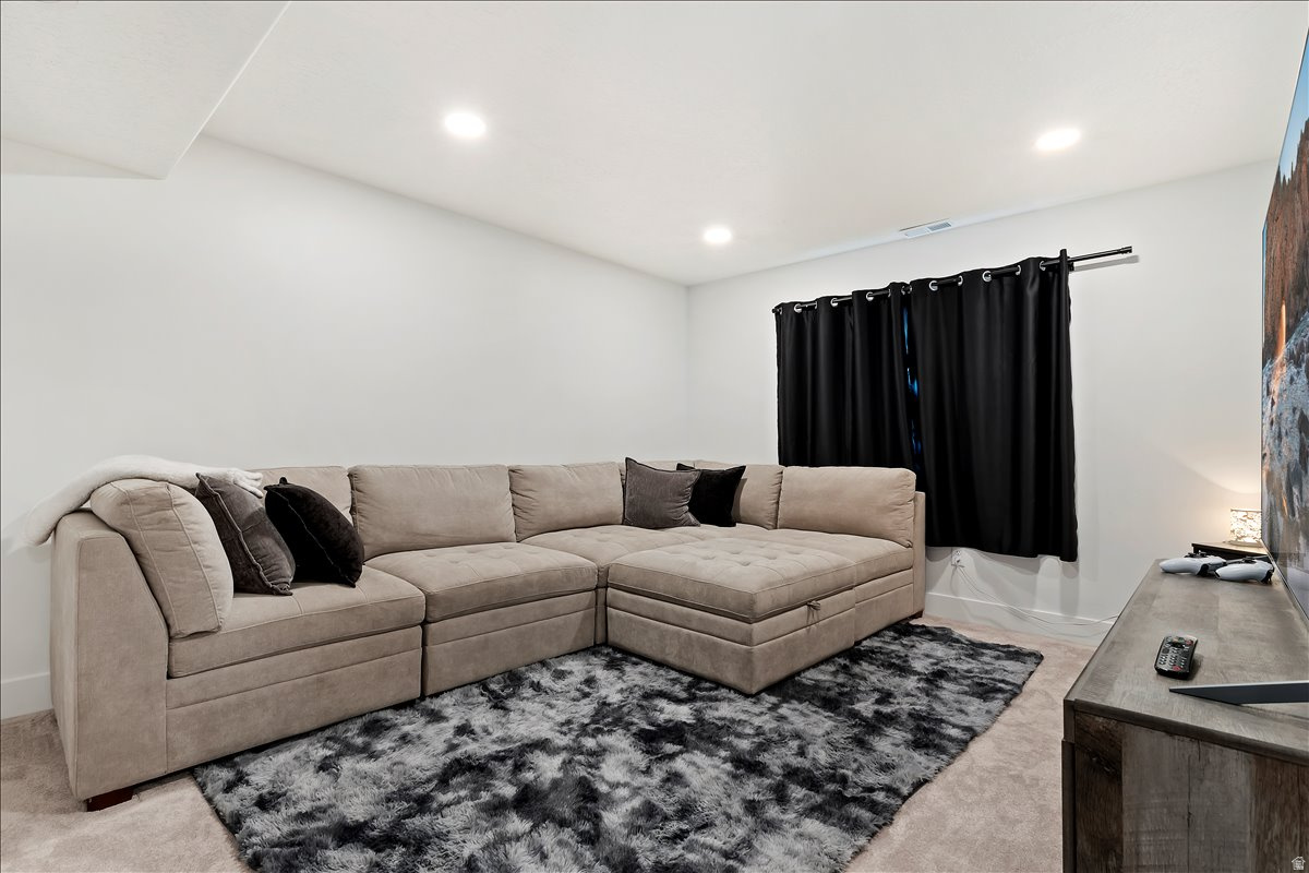 MOUNTAIN RIDGE - Residential