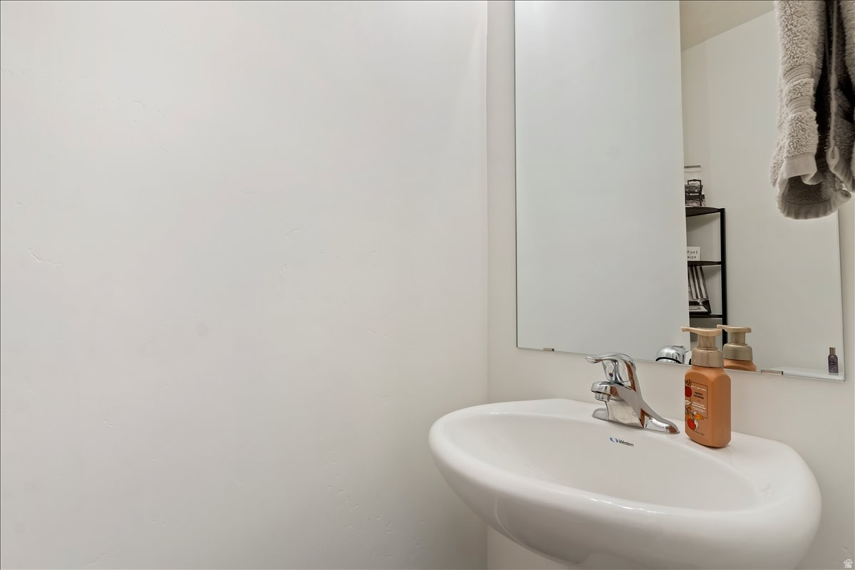 MOUNTAIN RIDGE - Residential